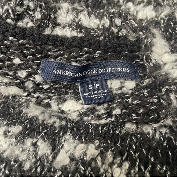 American Eagle V-Neck Knit Sweater Black & White Heathered Look Size Small - Picture 6 of 9